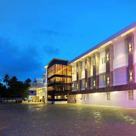 Hotel Apsara Shoranur 외부 사진