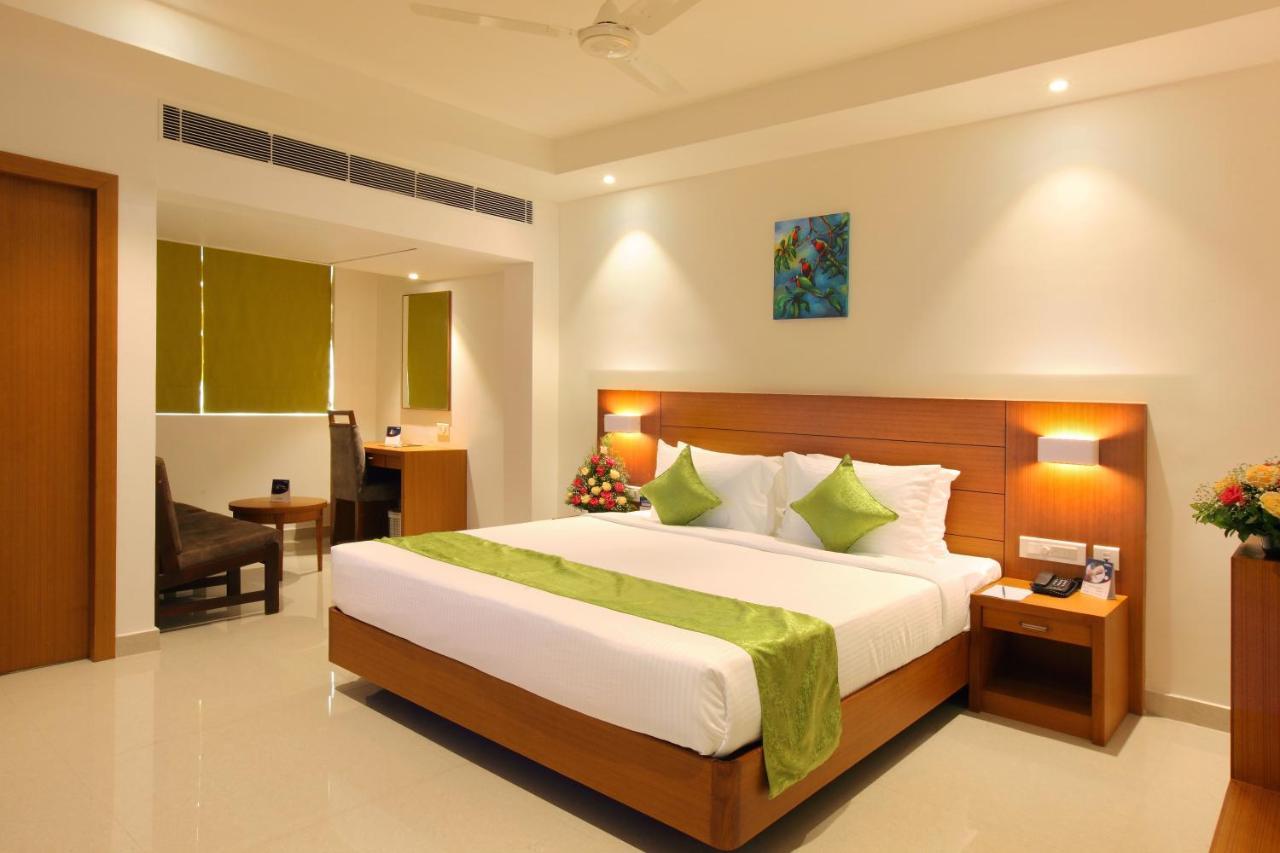 Hotel Apsara Shoranur 외부 사진