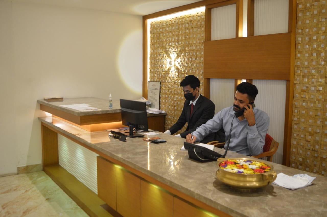 Hotel Apsara Shoranur 외부 사진