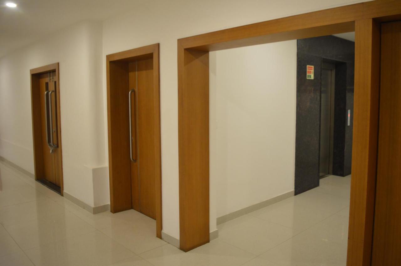 Hotel Apsara Shoranur 외부 사진