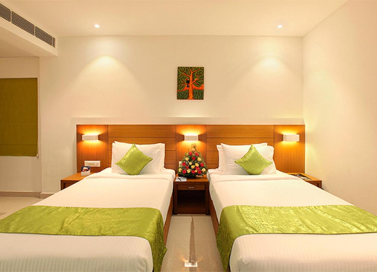 Hotel Apsara Shoranur 외부 사진