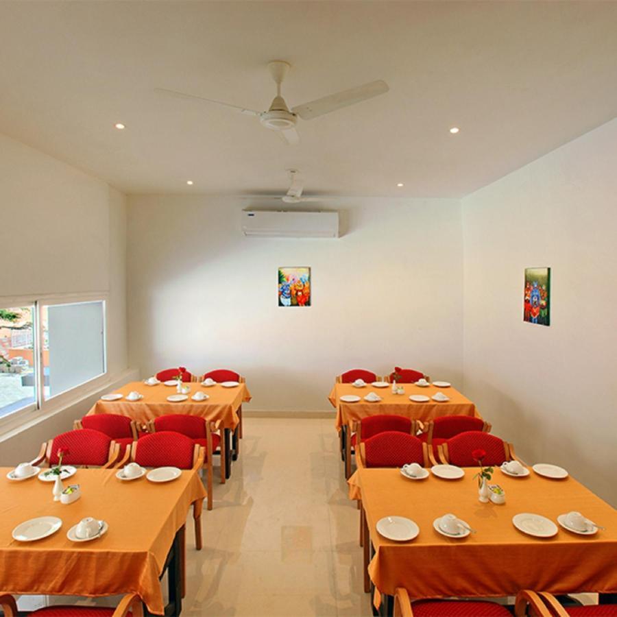 Hotel Apsara Shoranur 외부 사진