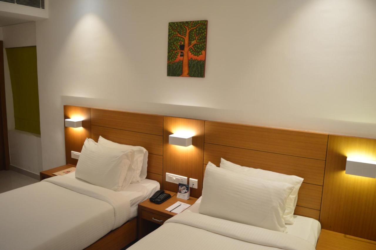Hotel Apsara Shoranur 외부 사진